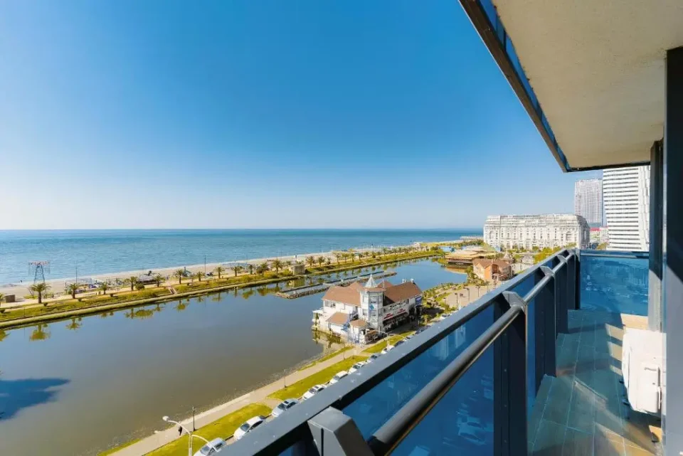 HOTEL Sea and City view